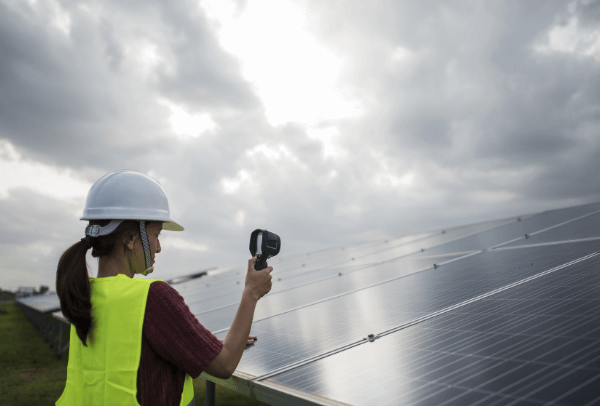  
GCPホールディングスは太陽光発電を中心に、ソーラー再生可能エネルギー、グリーン電力発電、再エネプロダクト、発電所運営管理とO＆M事業を展開し、多様なエネルギーソリューションを提供しています。持続可能な未来に向け、継続的な取り組みを進めています。